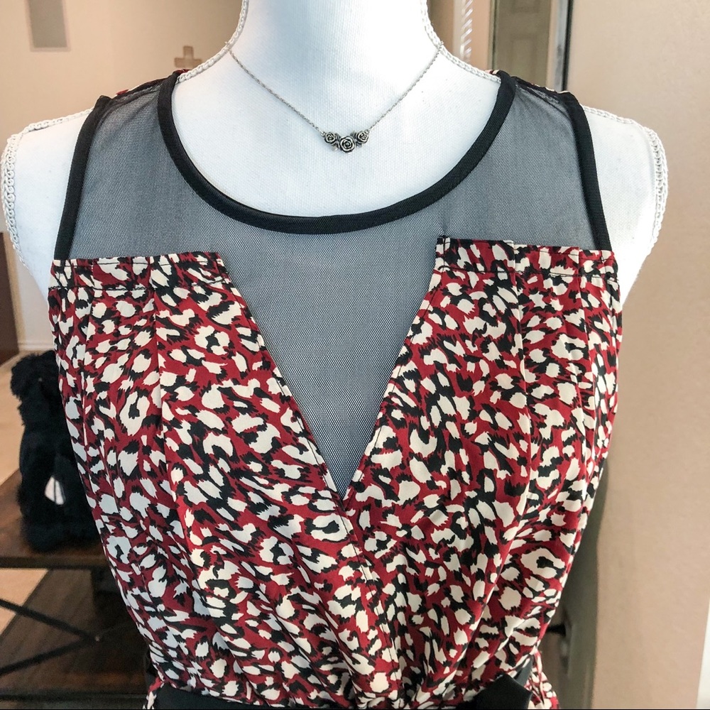 🌸NWOT🌸 Sleeveless high low printed dress